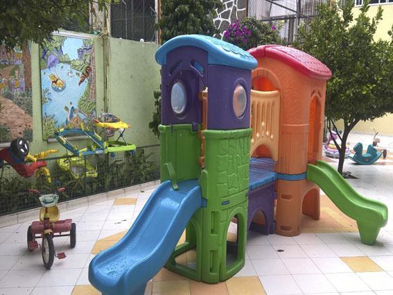 patio-juegos-casa-hogar-esclavas-virgen-dolorosa